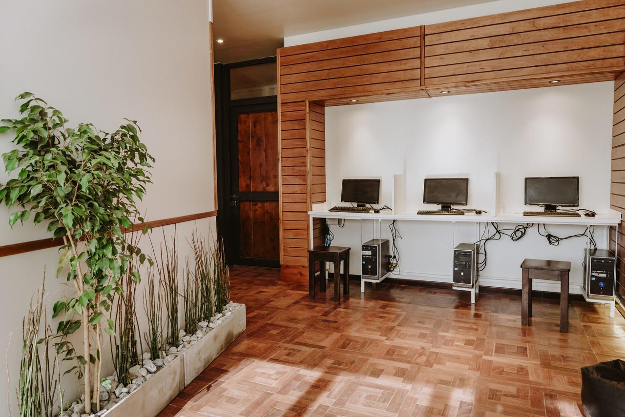 Hostel Los Troncos San Carlos de Bariloche Dış mekan fotoğraf